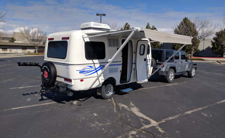 The 17 Foot Escape (2014 Escape 17B) [Free Inverter Generator rental with 4