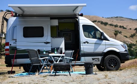 2019 Mercedes Sprinter 4X4 Revel by Winnebago