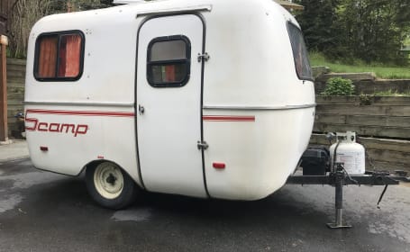 13’ 1987 Scamp Fiberglass Camper