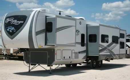 2019 Open Range 3X427BHS Full Bunk House With Optional WiFi