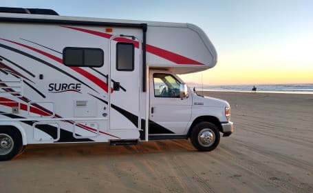 2018 Fleetwood Surge