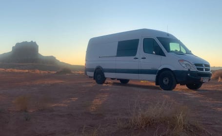 Adventure Mobile! 2008 Sprinter Long Wheelbase