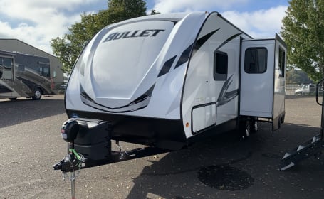 Glamper - 2021 Keystone Bullet Ultra Lite
