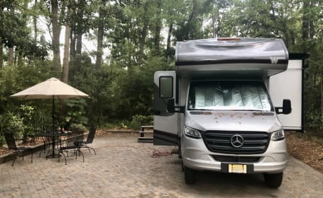 2020 Winnebago Porto 24P