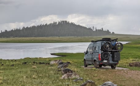 2022 Mercedes-Benz Storyteller Stealth 4x4