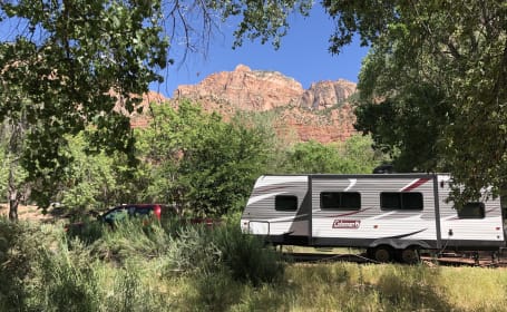LIMITED TIME ONLY! FREE OUTDOOR PACKAGE. Family Ready - 2021 Coleman 263BH