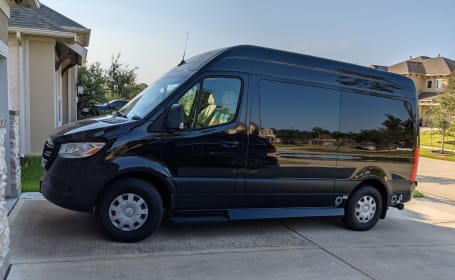 (2022) - Panda Luxury Sprinter