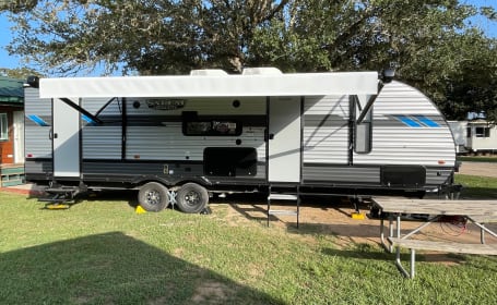 The Happy Glamper 2022 ForrestRiver Salem CruiseLite 263BHXL