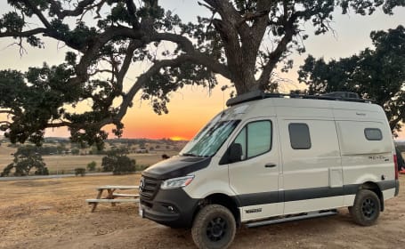 2021 Winnebago Revel 4x4 Diesel 