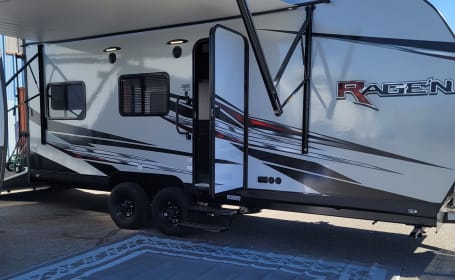 2021 Genesis Supreme Rv RAGEN 1915LE