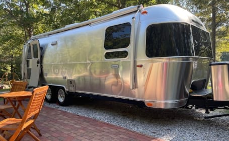 Glamping in the DMV-2022 Airstream Globetrotter 27FB