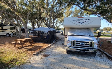 2022 Coachmen Leprechaun