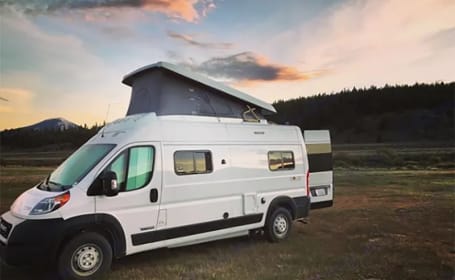2022 Winnebago Solis w/ Pop-up Tent & Sofa Bed For the Adventurous Family