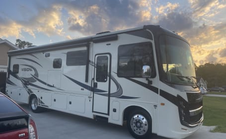 2022 Entregra Coach Vision XL 34G.