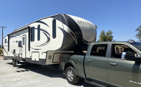 Keystone Sprinter Bunkhouse Gooseneck 5th Wheel