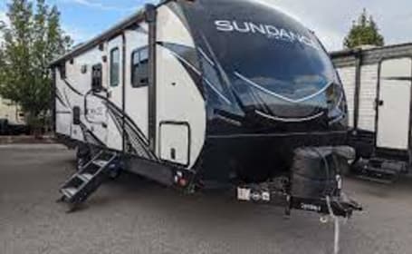 Luxurious 2020 Heartland Sundance Ultra Lite 241BH