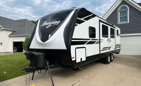 2022 Grand Design Imagine 2800BH