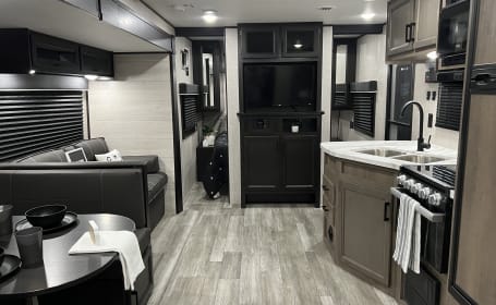 2022 Jayco Jay Flight Bunkhouse!!