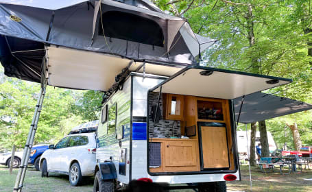 “R2” the Sunray 115 with Roof Top Tent (RTT)