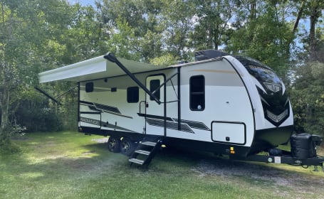 #67 2022 Cruiser Rv Corp Radiance 25BH