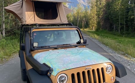 Jeep Rubicon (Manual) with Rooftop Tent