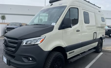 2022 Winnebago Revel 4x4 Diesel “Padre”