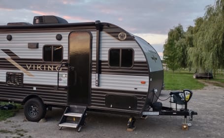 2022 Viking Trailer with bunks 17BH