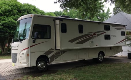 2017 Winnebago Vista