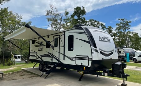 #63 2022 Heartland Mpg 2500BH