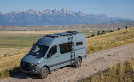 Blue Pheonix - Brand new Mercedes 4x4 Camper Van