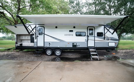 Gulf Coasts large family friendly RV Rental