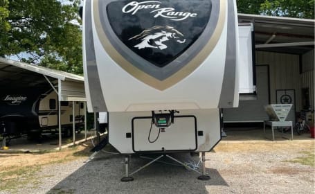 2022 Highland Ridge RV Open Range Residential Fridge/Kitchen