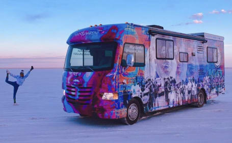 Colorful & Festive 2014 Thor A.C.E. Motorhome