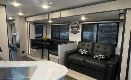 New Luxury Modern Mallard 2022 Rv! We deliver, pick up & set up everything!