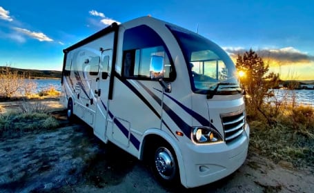 2017 Thor Axis, Birds RV Rental