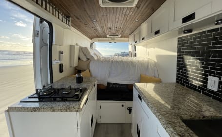 Gorgeous Outfitted Ram Promaster w/ Granite Countertops