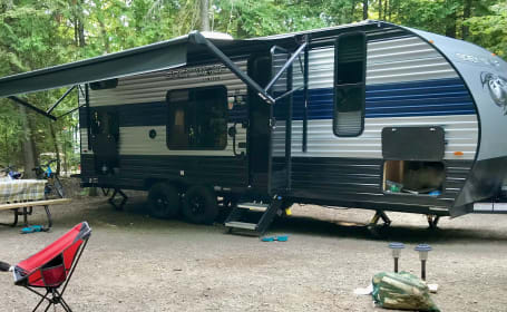 The Serenity Experience (2022 Cherokee Grey Wolf 22MKSE)