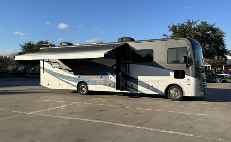 2021 Fleetwood Flair Bunk Model