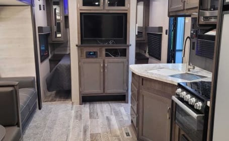 Beautiful & roomy trailer to suit everyone’s needs & comfort