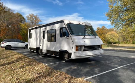 Automatic Motorhome Easy to Drive self sufficient