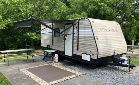 2022 Dutchman Aspen Trail w/ bunk beds