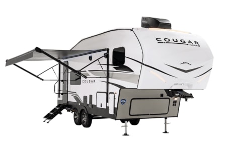 BRAND NEW Spacious 5th wheel FULL HOOKUPS ONLY