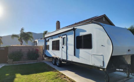 29ft Toy Hauler