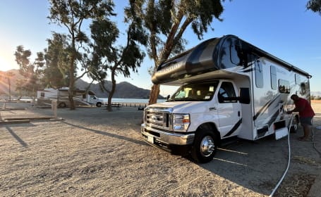 Brand New 2023 Thor Quantum **Home Sweet Home**