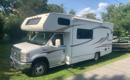 2014 Coachmen Freelander 22QB