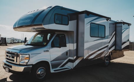 2017 Forest River Sunseeker 2500 w/ Flex Miles