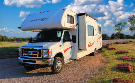 2015 Forest River Sunseeker, 3170DS Model