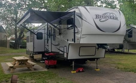 2019 Heartland RV Pioneer PL355 (Bunkhouse!)