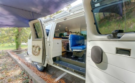 2007 Ford Ford E350 - Custom Campervan Conversion
