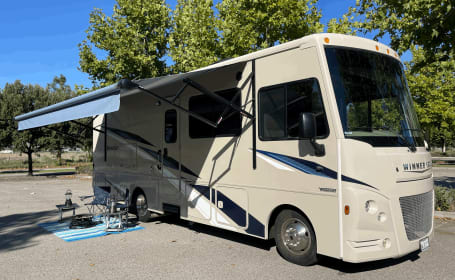 2021 Winnebago Sunstar Class A